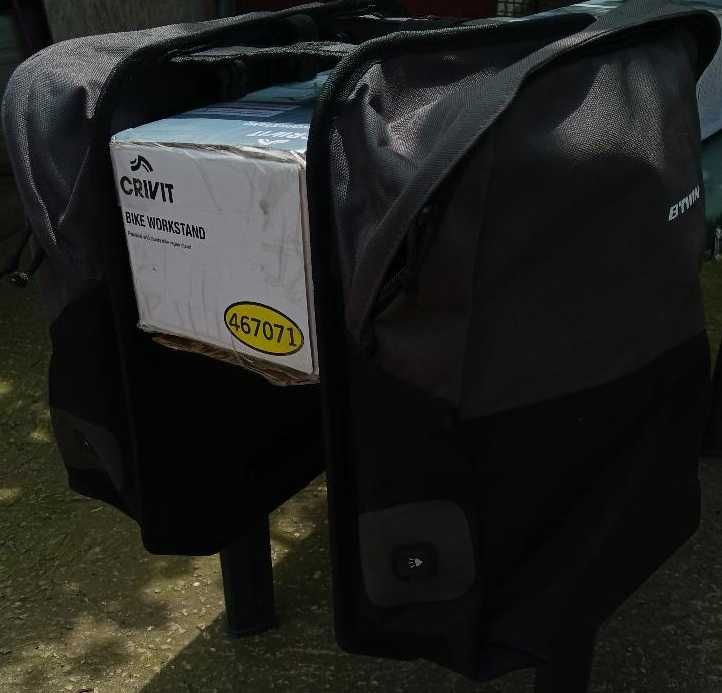 Geanta dubla bicicleta si suport reparatii