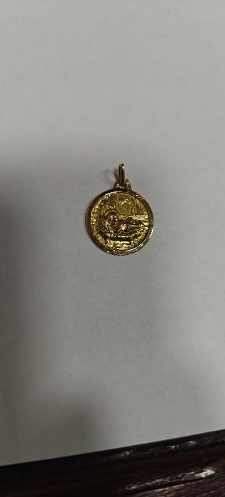 Pandantiv/medalion aur 18k  2.04gr (r)