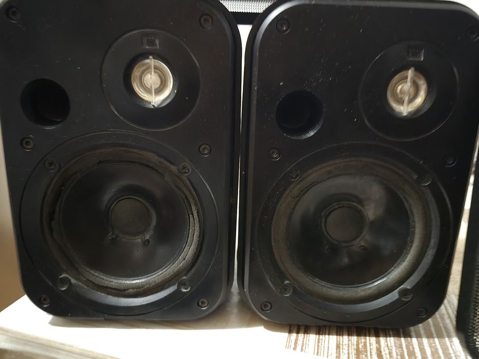 Boxe JBL Control One