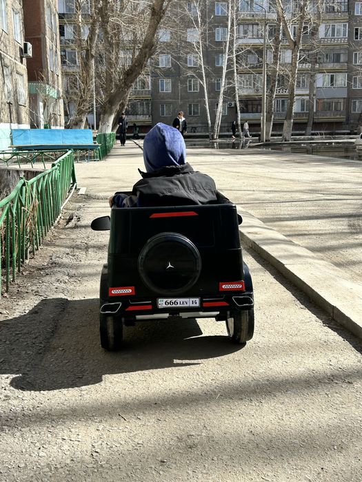 Машинка на пульте