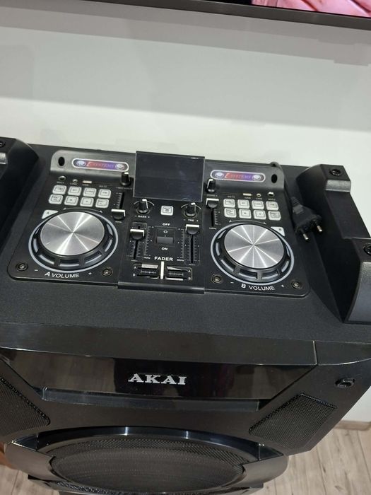 Кариоке колона Akai