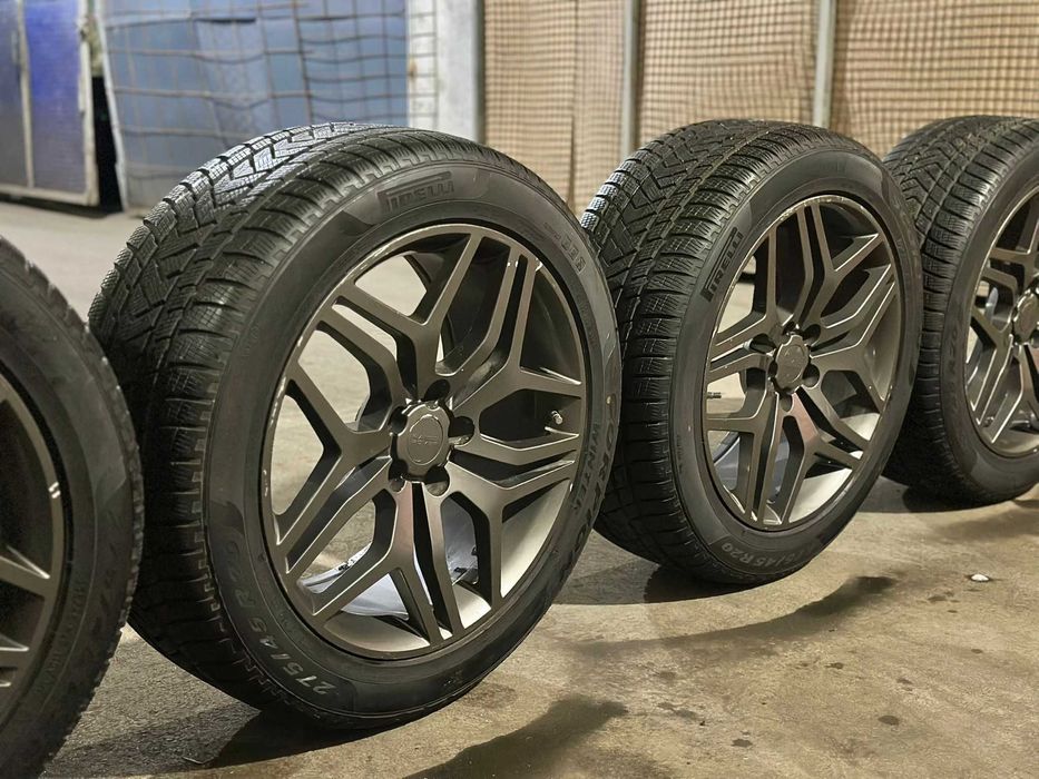 Range Rover 20 цола джанти с гуми Pirelli  275/45 R20