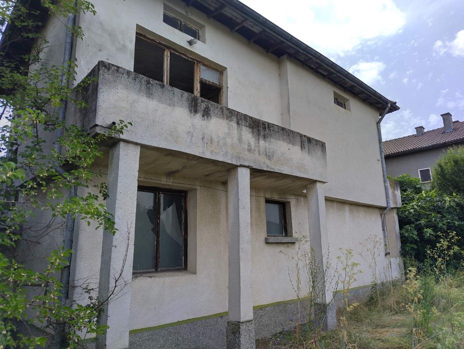 Продава се Къща в Бургас, Братя Миладинови - 123456 кв.м за 1 €/кв.м - Снимка #1