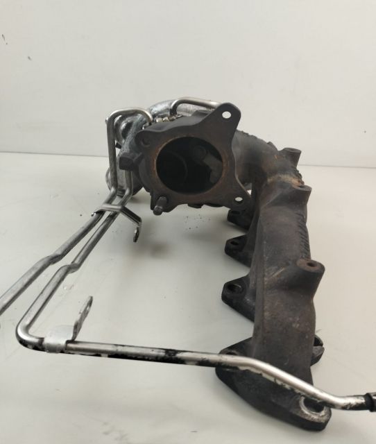Turbina   Turbo Turbosuflanta cu galerie fisurata 1.4 TSI 03c145701 A