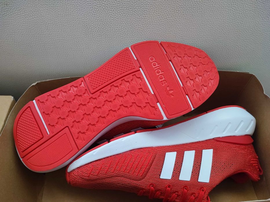 Noi /nepurtati  Marimea 38/24,5 cm, Adidas, Originali 100%