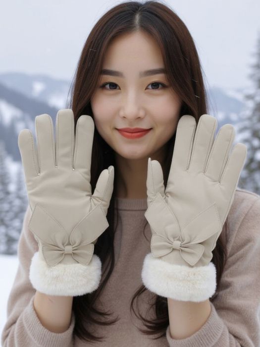 Женские кожаные перчатки с утеплителем и мехом. сенсорные