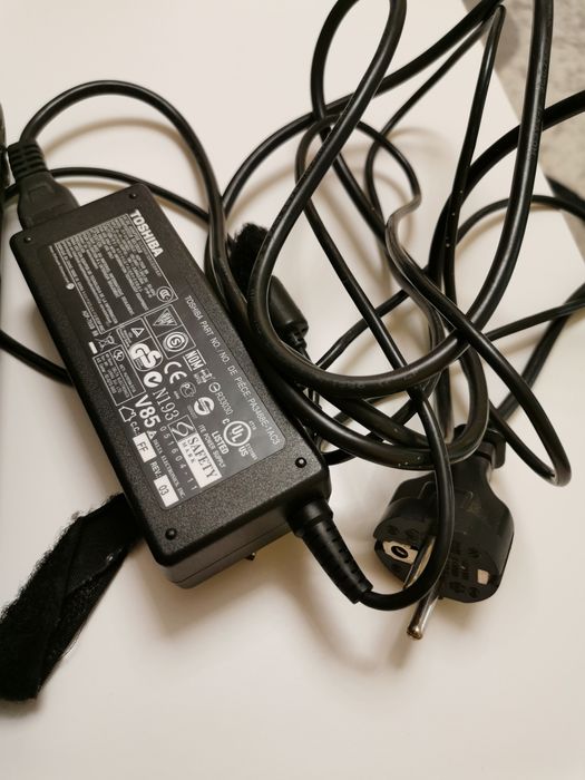 Лаптоп TOSHIBA satellite l300