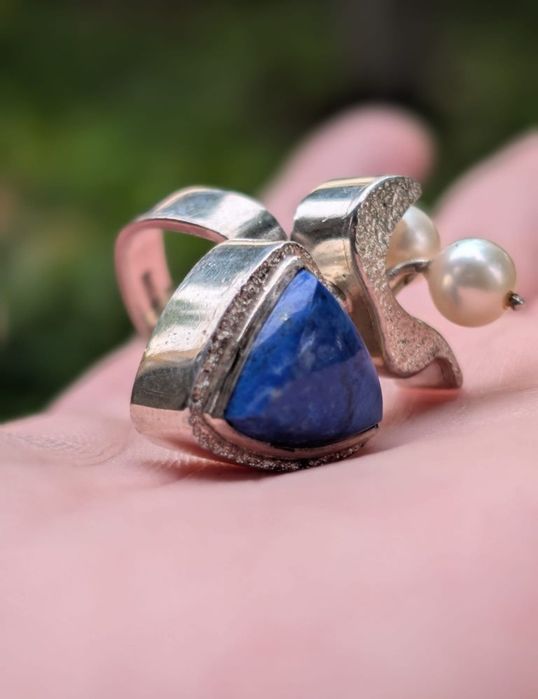 Vechi inel masiv din argint de 925,cu lapis lazuli si doua perle