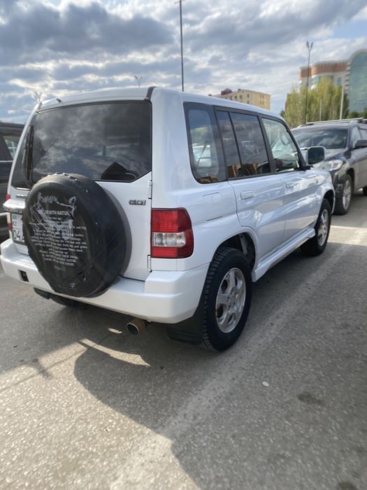 продам митцубиси поджеро *!