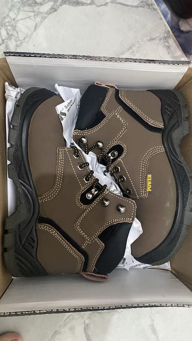 сатылады новый аяк киім