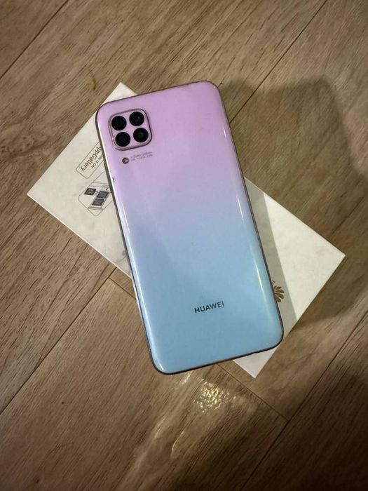 Продам телефон Huawei p40 lite