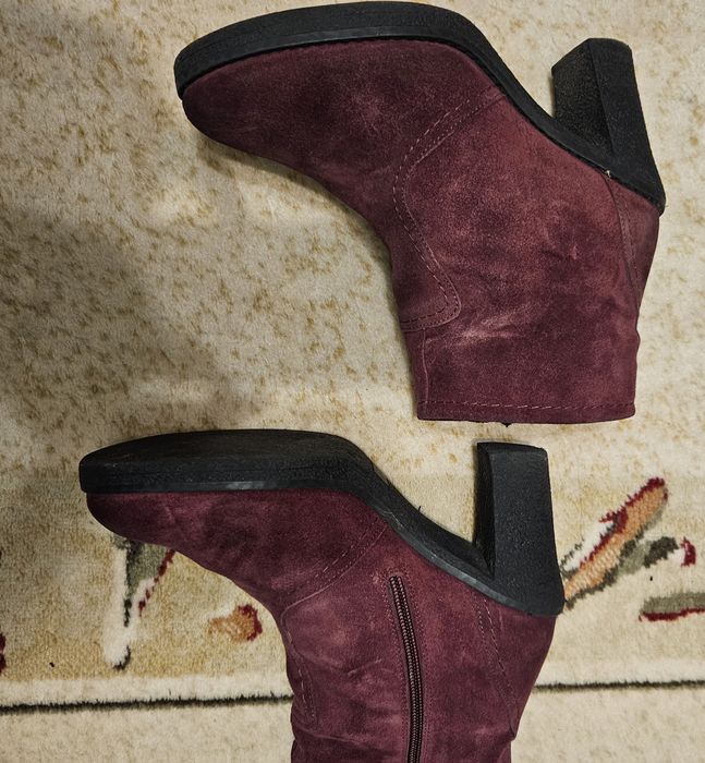 Боти от естествен велур