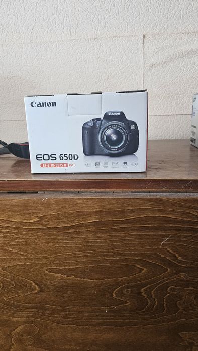 Фотоаппарат Canon 650D
