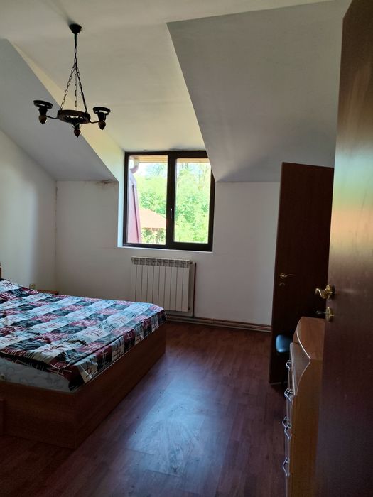 Casa individuala cu annexe si teren, pretabil pensiune In Remetea Lunca, Timis