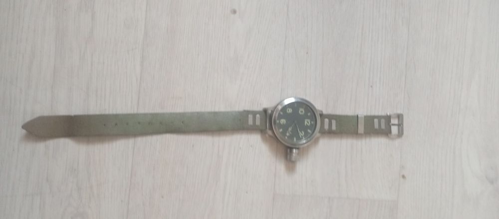 Продам часы винтажные