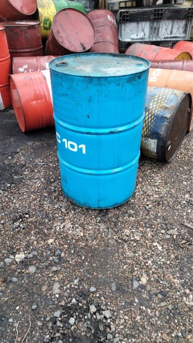 Бочки метл 200л: бу из под масла