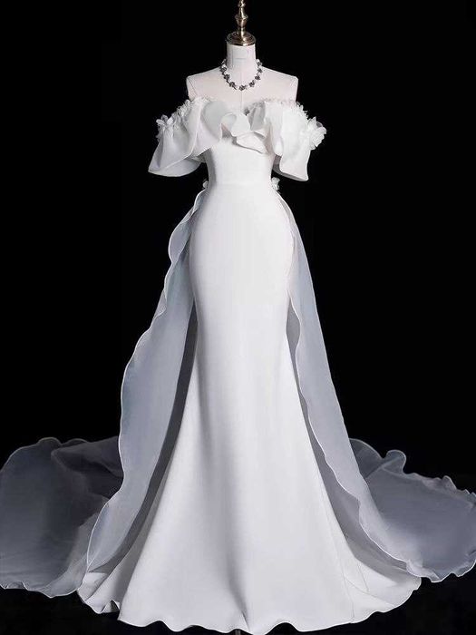 Свадебное платье.