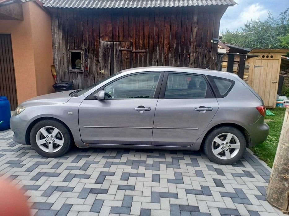 MAZDA 3 2005 — imagine 5