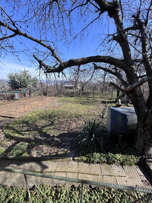 Продава се вила, част от масивна сграда близнак-Прилепци, Кърджали