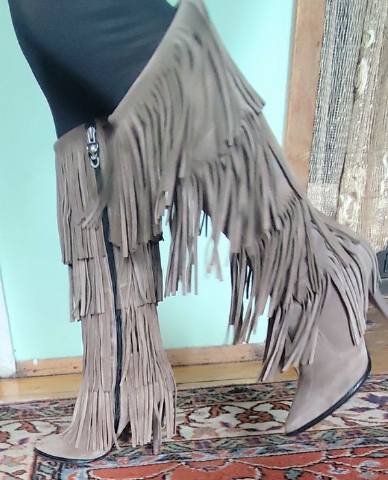 Ботуши естествена кожа и с ресни