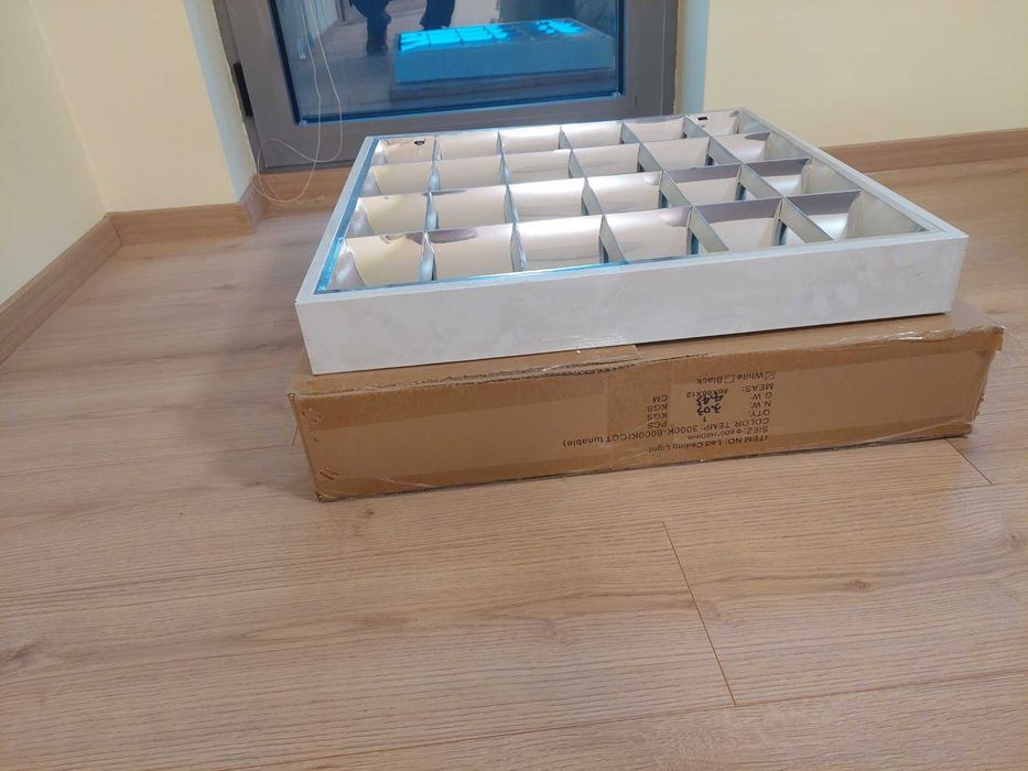 Осветителни тела LED за офис употребявани