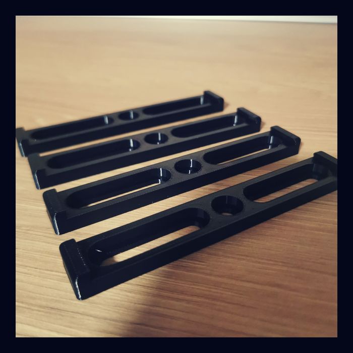 Suport numar auto slim