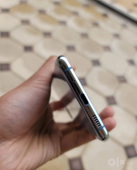 Samsung Galaxy 128G/8G ideal sotiladi