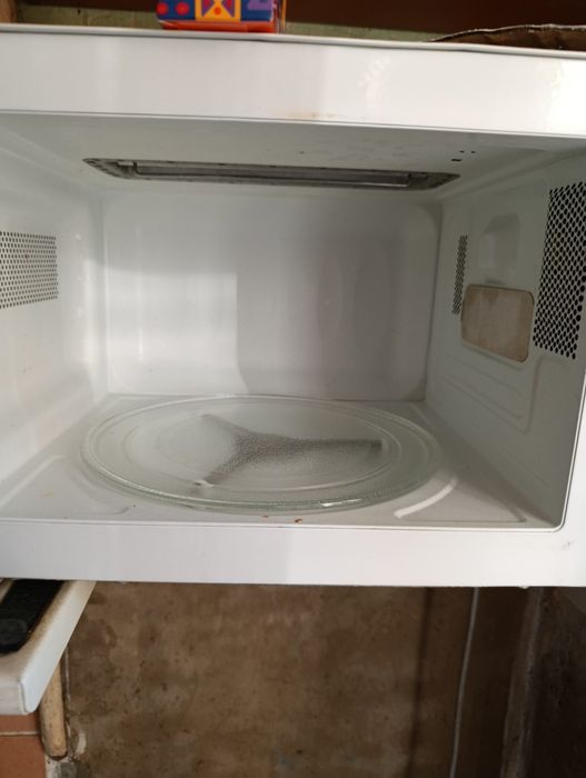 Продам микроволновку б/у
