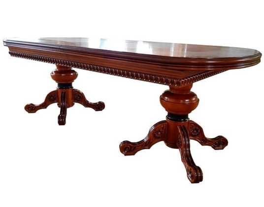 Шикарный стол в гостиную из дерева. Италия