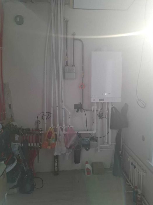 Дом, Центр, 5 комнат
