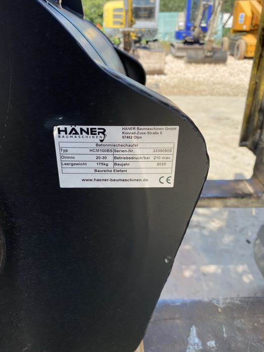 Кофа за Багер за  бъркане на бетон.  Чисто нова