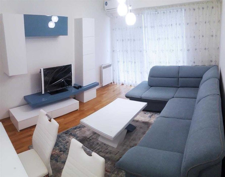 Дава се под наем Двустаен апартамент в Бургас, Възраждане - 57 кв.м за 204 € - Снимка #7