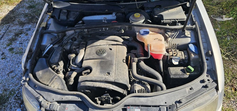 Volkswagen Passat 1,9 TDI 90 К.С НА ЧАСТИ