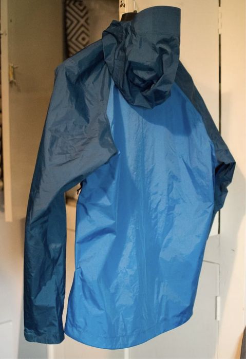 Geca ploaie Patagonia Torrentshell 3L S mammut rab millet dynafit