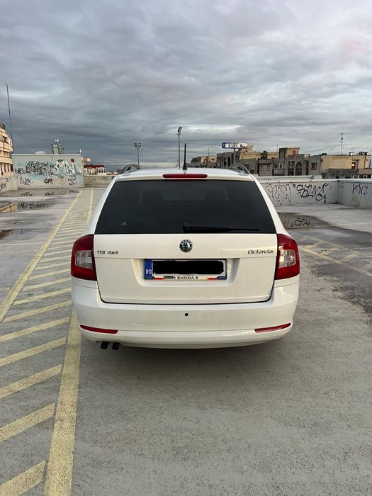 SKODA Octavia 2012 — imagine 4