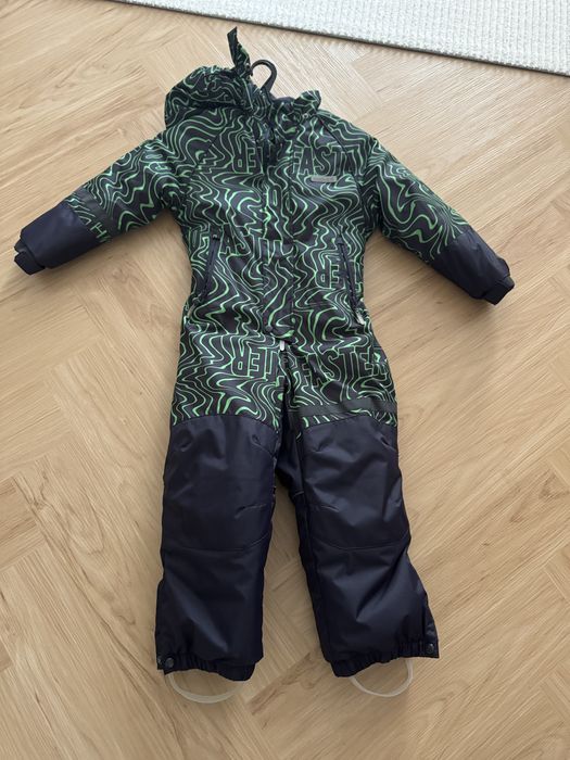 Продам зимний комбинезон crockid