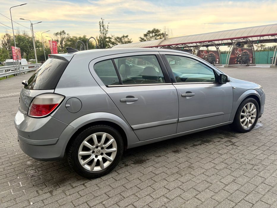 Opel Astra H 1.9 CDTI