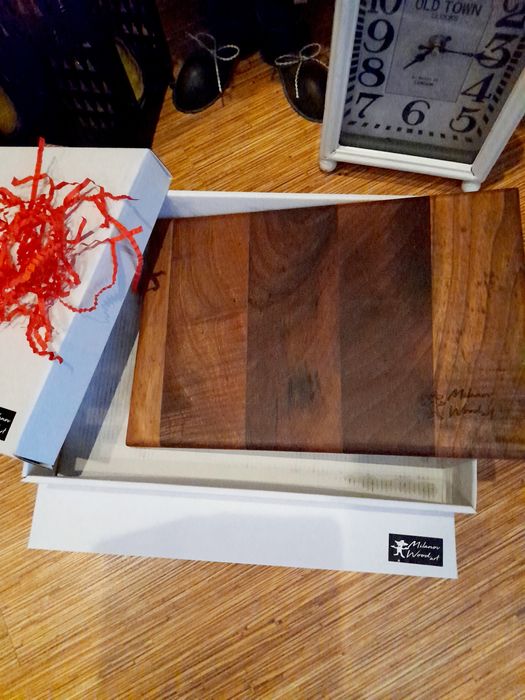 Две страхотни, нови дьски орех