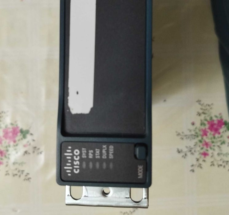 Коммутатор Cisco Catalyst WS-C2960-24TC-L