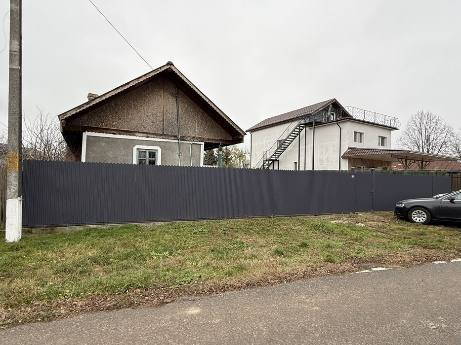 Casă bătrânească cu teren de vânzare – 1.220 mp