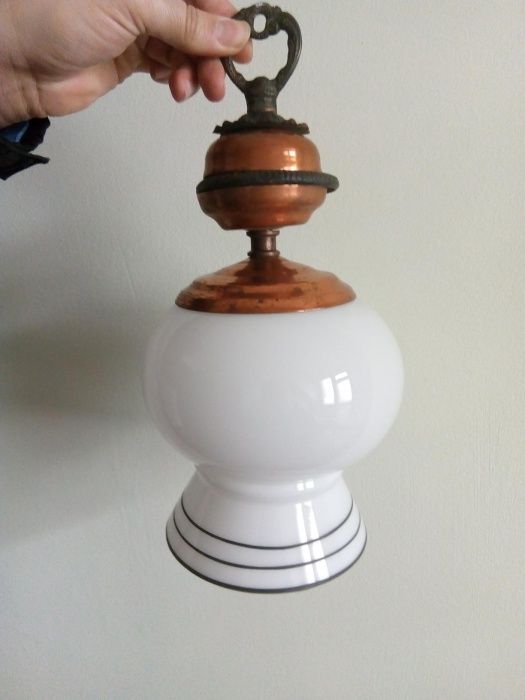 Меден ретро полилей