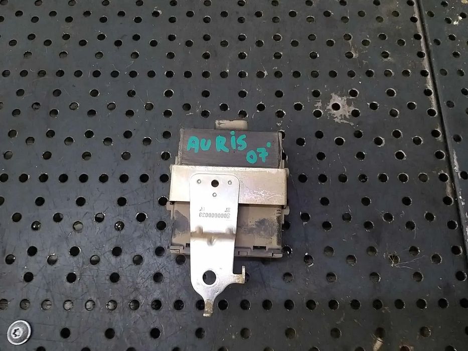 Modul electronic toyota auris e15 8974102100 s000003645 000433123