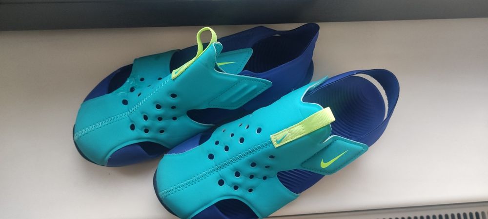 Sandale copii -unisex.Marimea 35