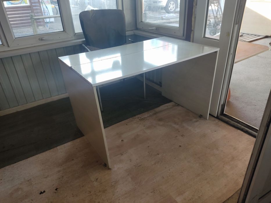 Витрина и Стол для магазин