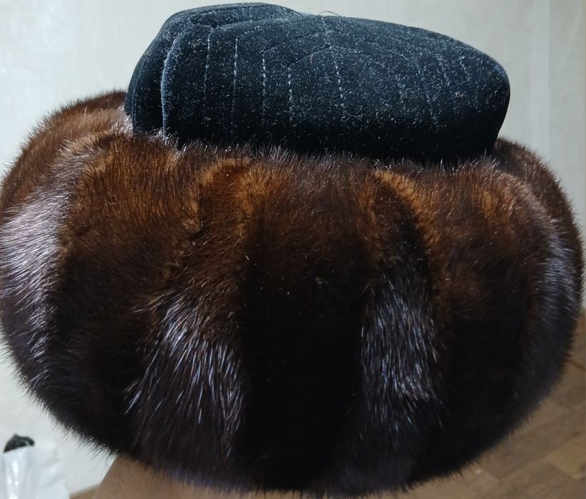 Ұлттық бас киім.Құндыз бөрік.