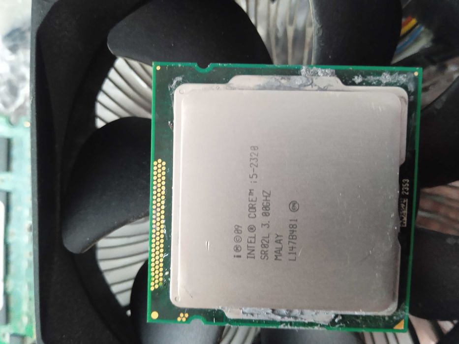 Компютър на части