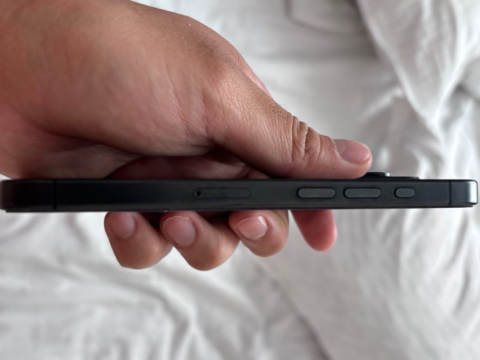 IPhone 15 pro 85%