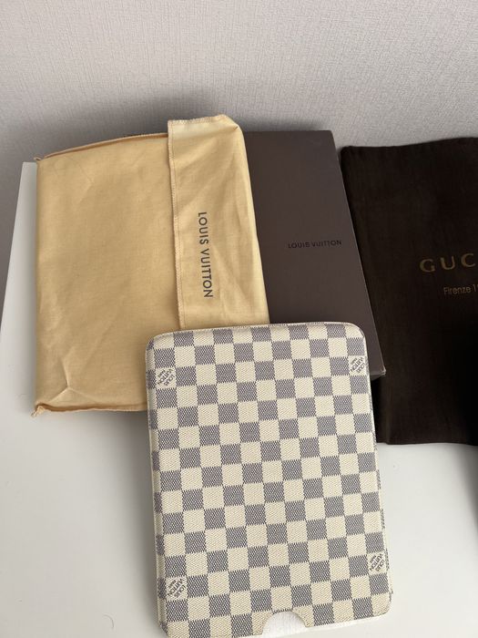 Чехол на планшет