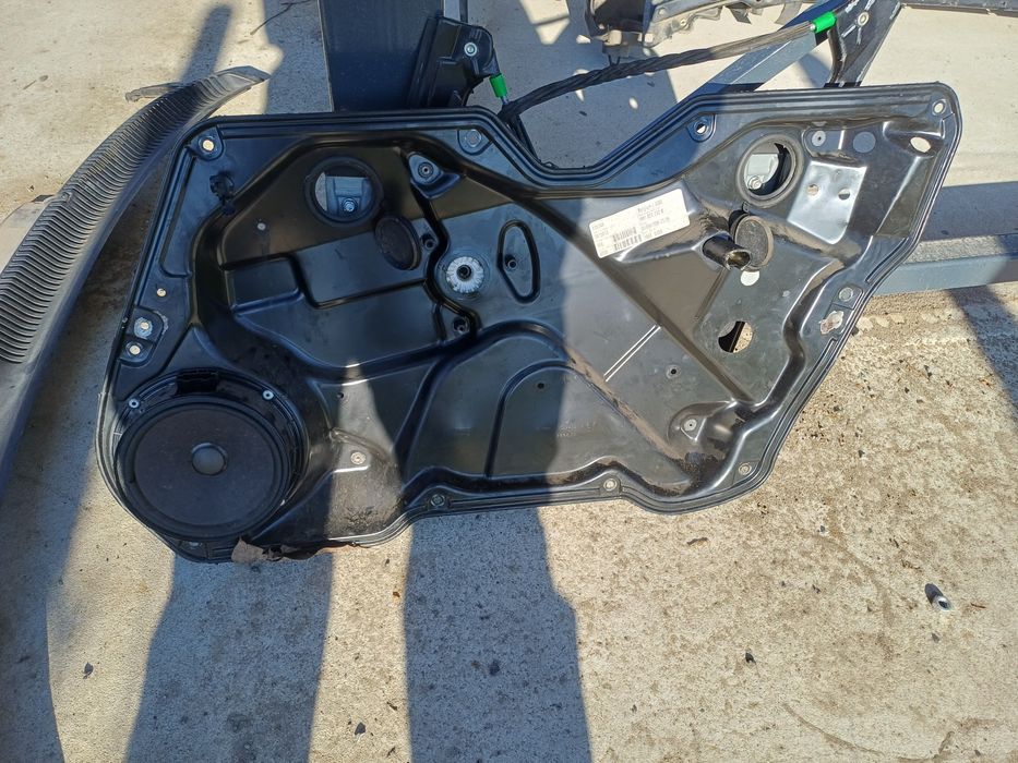 Преден десен мехънизъм за ел стъкло за сеат леон и толедо 2003 година