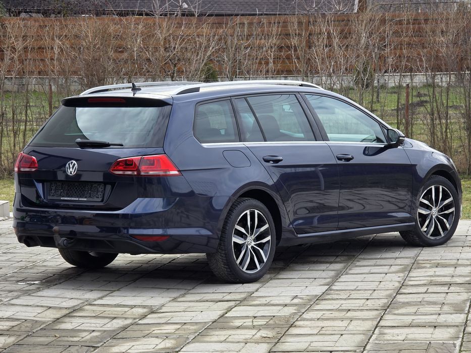 Volkswagen Golf 7 /DSG/ Piele / Keyless